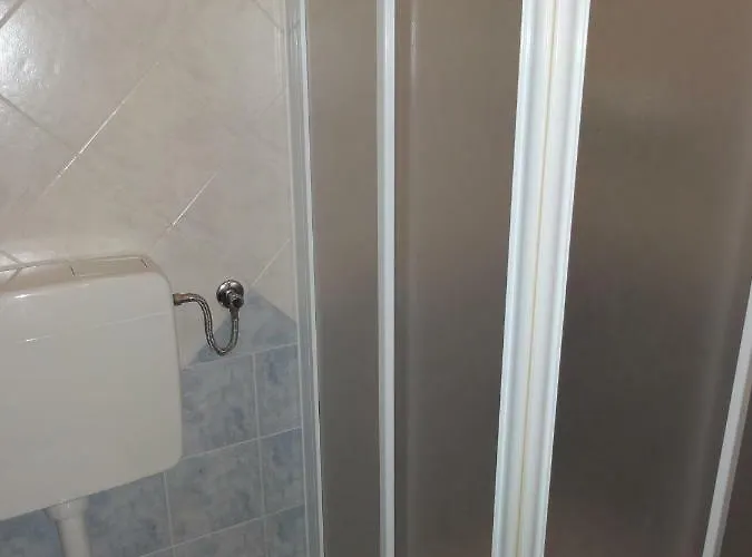 Pinea * بيبيوني